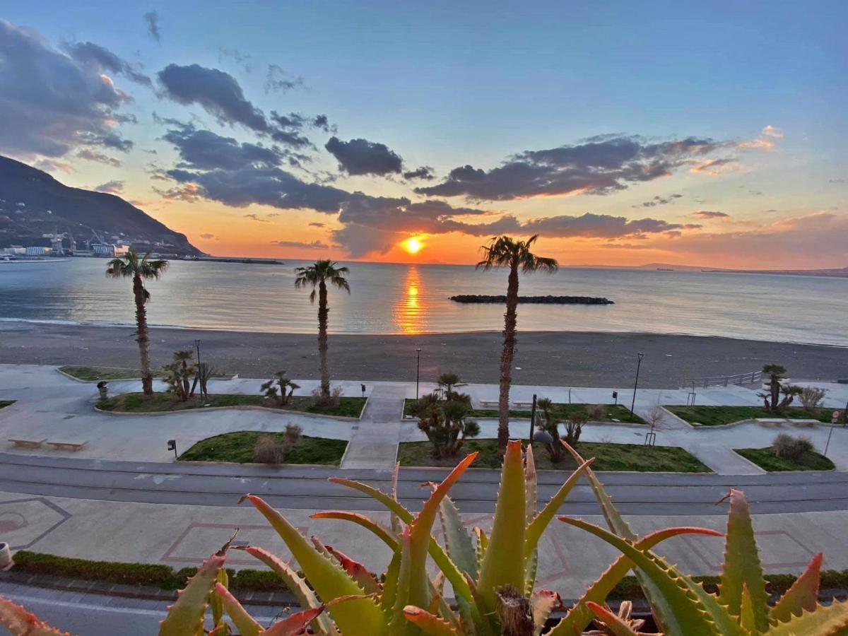 La Residenza Del Marchese Apartment Кастеламаре ди Стабия Екстериор снимка