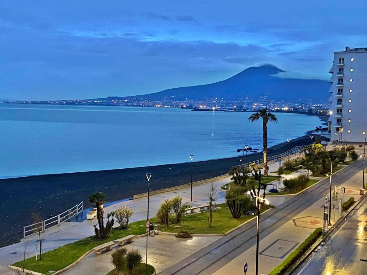 La Residenza Del Marchese Apartment Кастеламаре ди Стабия Екстериор снимка
